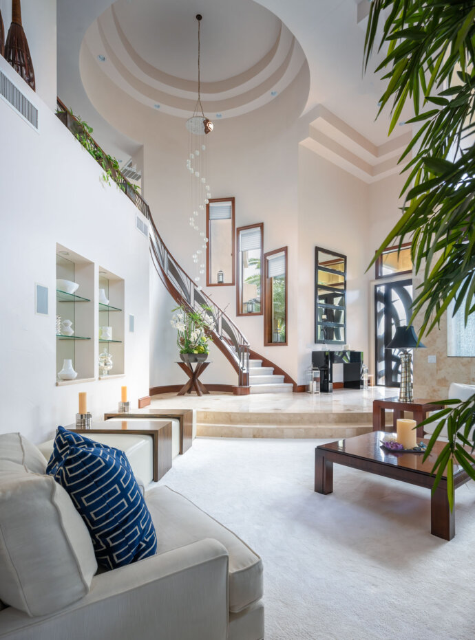 Interior Designer Images, Living Room (Vertical)