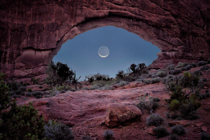 Moon in the North Window, Arches